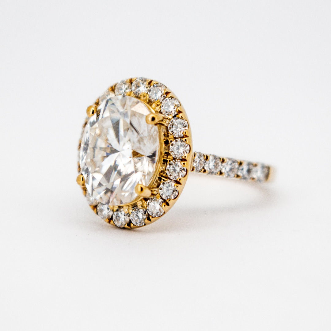 Luxurious Oval Cut Solitaire Solid Gold Diamond Ring with Halo and Pave Band
