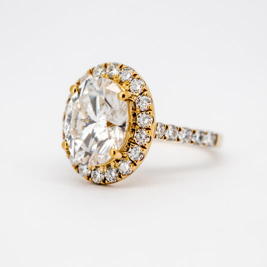 Luxurious Oval Cut Solitaire Solid Gold Diamond Ring with Halo and Pave Band