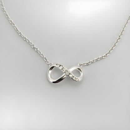 Mō āke tonu Infinity Necklace