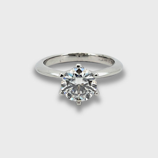 O Nehe Solitaire Ring