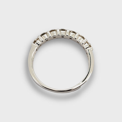 Whitu Diamond Ring