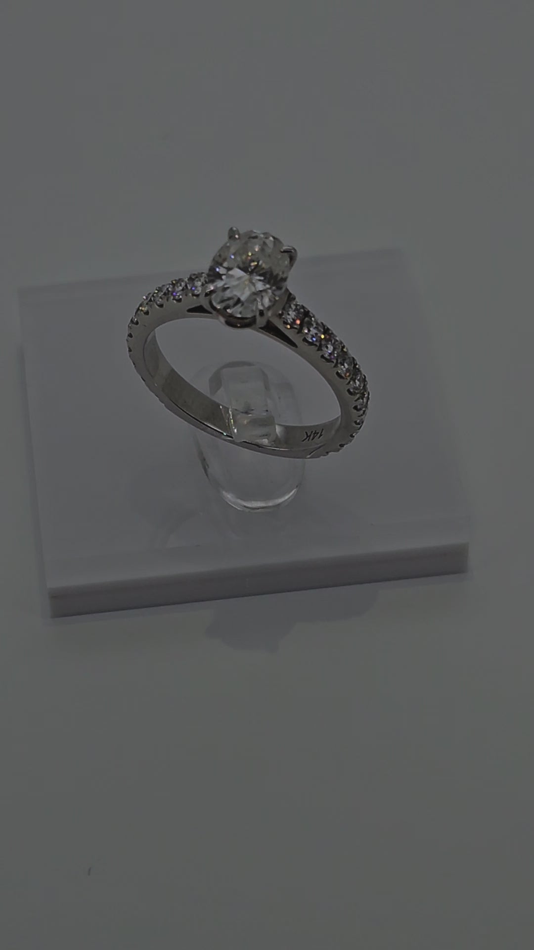 Video of 10K Solid Gold Oval Cut Diamond Solitaire Rin